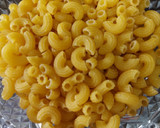 चीजी वाइट साॅस मैकरॉनी (Cheesy white sauce macaroni recipe in hindi) रेसिपी चरण 1 फोटो