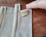 Foto langkah ke 1 dari resep Pangsit Sosis Perahu.