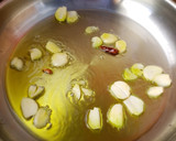Foto del paso 3 de la receta: Revuelto de gulas