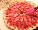Foto del paso 7 de la receta: Tarta de fresas con hojaldre y crema pastelera