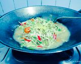 Foto langkah ke 5 dari resep Tumis Toge Daun Kucai plus Garlic Oil Yummy.