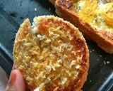 Foto langkah ke 3 dari resep Garlic Bread Toast.