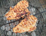 Foto del paso 4 de la receta: Sándwich de pechuga de pollo a la parrilla