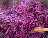 A picture of step 1 of Tangy Red Cabbage.