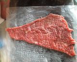 Foto del paso 3 de la receta: Milanesa de carne rellena de jamón y queso😋