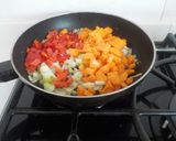 Foto del paso 5 de la receta Espaguetis al dente y salsa de hortalizas