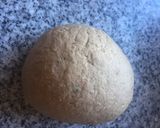 Foto del paso 1 de la receta: Fideos integrales con penca de acelga cortados a cuchillo
