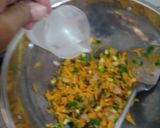 Foto langkah ke 3 dari resep Pastel isi Bihun (Kulit Pastel_2 bahan).