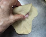 Foto del paso 11 de la receta: Medialunas con jamón