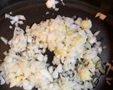 Une image de l'étape 2 de Soupe de crevettes à l’orientale (Çorba) 🇩🇿.