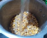 A picture of step 1 of Matar Chaat.