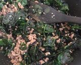 Foto langkah ke 2 dari resep Casserole Daging Bayam (Frozen).