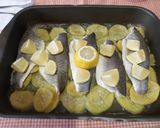 Foto del paso 10 de la receta: Filetes de Lubina al horno con Limón y patatas