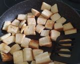 Hình bước làm 2 của món Bánh mì caramel