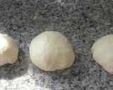 A picture of step 3 of Stuffed flat bread.