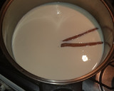 Foto del paso 1 de la receta: Sémola con leche y caramelo