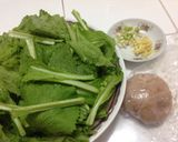 Hình bước làm 1 của món Canh Cải Bẹ Xanh (cải đắng)