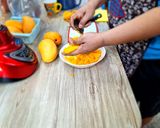 Foto del paso 1 de la receta: Agua de mango natural