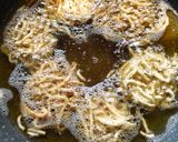 Foto langkah ke 5 dari resep Kue Sarang Burung/ unthuk yuyu.