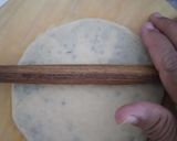 A picture of step 5 of Nendran banana stuffed paratha.