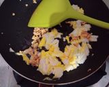 Foto langkah ke 4 dari resep Pangsit goreng dan kuah.