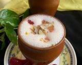 स्ट्रोबेरी लस्सी (strawberry Lassi recipe in hindi) रेसिपी चरण 2 फोटो