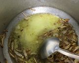 A picture of step 3 of Aloo Mater salan.