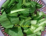 Foto langkah ke 5 dari resep Tumis pakcoy tahu jamur.