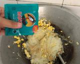 Foto langkah ke 6 dari resep Masakan Anak Kos - Bihun Goreng Kecap Telur.