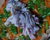 Foto langkah ke 3 dari resep Tumis Cumi Buncis Wortel.