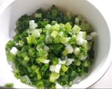 Foto langkah ke 5 dari resep Sup Kembang Tahu Ceker Ayam.