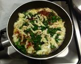 صورة لخطوة 5 من وصفة وجبه كيتونيه برجر بالجبنه و البيض😋