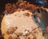 Foto langkah ke 3 dari resep Spaghetti mushrooms Alfredo.