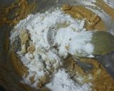 A picture of step 6 of Besan ladoo.