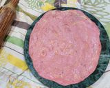 A picture of step 5 of Beetroot lachcha paratha.