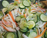 Foto del paso 3 de la receta: 🐟Merluza con calabacín y surimi🐟