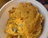 A picture of step 4 of Mix Flour Upma.