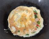 Foto langkah ke 3 dari resep Dadar Telur Sosis.