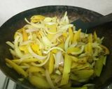 A picture of step 6 of Aloo pyaaz ki tasty sabji aur ajwain ke parathe.