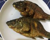 Foto langkah ke 1 dari resep Ikan Mas Acar bumbu kuning.