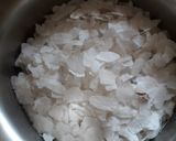A picture of step 1 of Sookhi bhel.