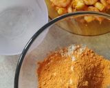 A picture of step 2 of Fried king prawns.