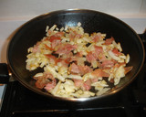 Foto del paso 3 de la receta: Tortilla de habas baby y jamón serrano