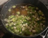 A picture of step 2 of Comforting chicken udon.