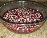 Foto del paso 1 de la receta: Granada con yogurt Adriana 😋
