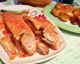 Foto del paso 10 de la receta: Salmonetes de roca fritos con ajetes y patató