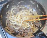 A picture of step 3 of Easy Twist! Costco Bulgogi Udon.