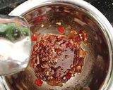 Hình bước làm 1 của món Thịt kho trứng không cần nước dừa