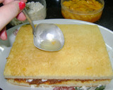 Foto del paso 6 de la receta: Chaja (torta con dulce de leche, crema y duraznos)