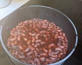 A picture of step 1 of Bone Marrow Chili.